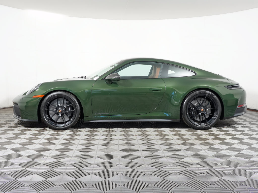 New 2026 Porsche 911 Carrera GTS RWD image 2