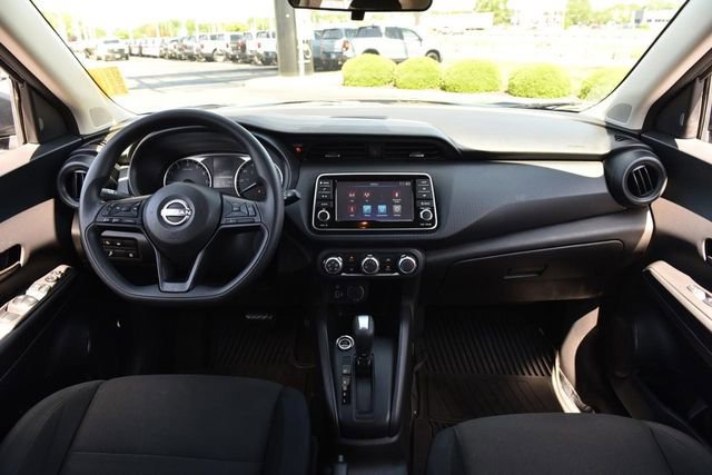 Used 2024 Nissan Kicks S FWD image 7