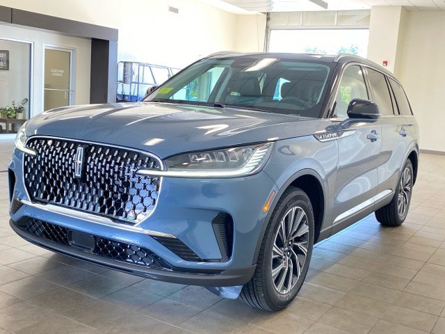 New 2026 Lincoln Aviator AWD image 4