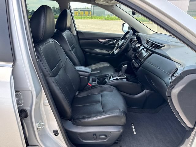 Used 2019 Nissan Rogue SL w/ Premium Package AWD/4WD image 9