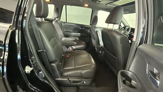 Used 2017 Honda Pilot Elite image 29