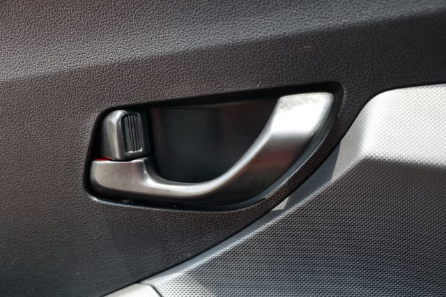 Used 2020 Hyundai Veloster 2.0 FWD image 42