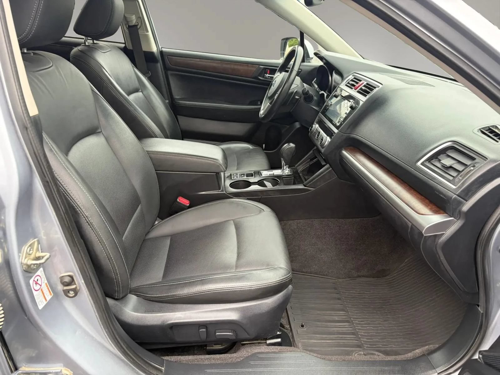 Used 2015 Subaru Outback 2.5i Limited AWD/4WD image 31