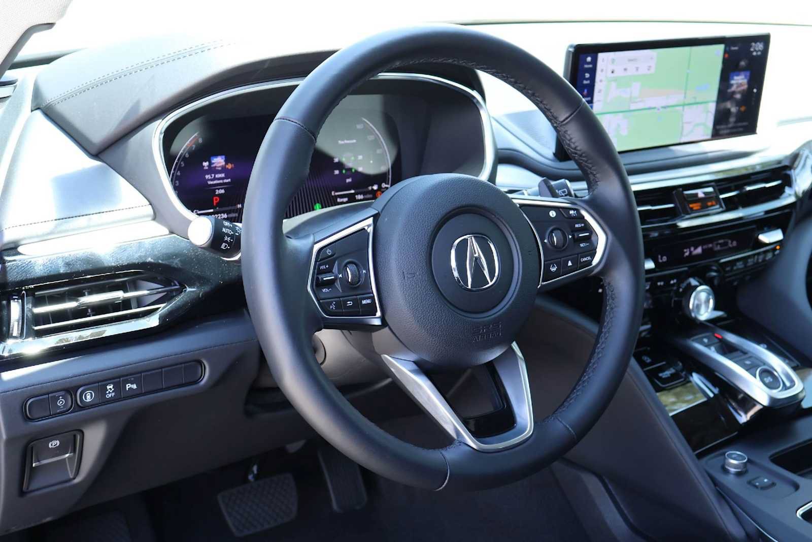Certified 2026 Acura MDX w/ Technology Package FWD image 2