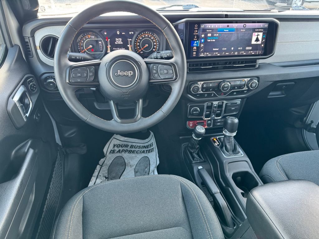Used 2024 Jeep Wrangler Willys AWD/4WD image 17