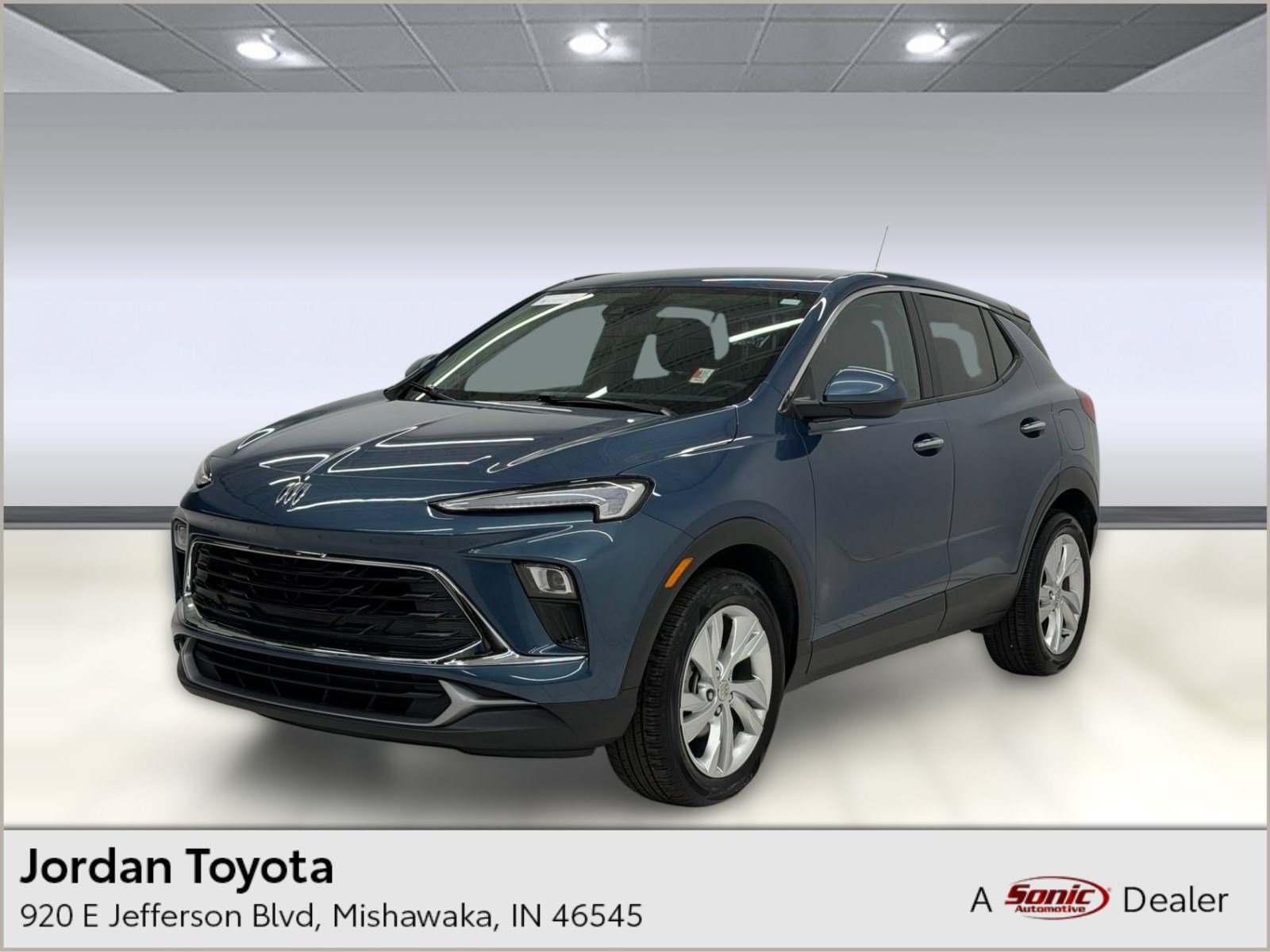 Used 2024 Buick Encore GX Preferred FWD image 1