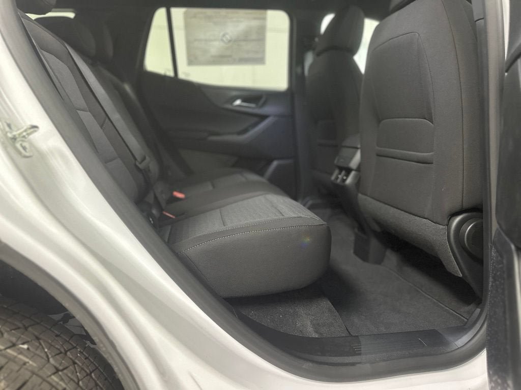 New 2027 Chevrolet Equinox LT FWD image 23