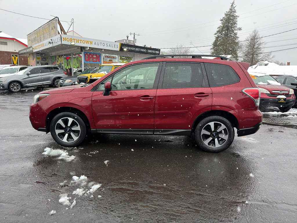 Used 2018 Subaru Forester 2.5i Premium image 3