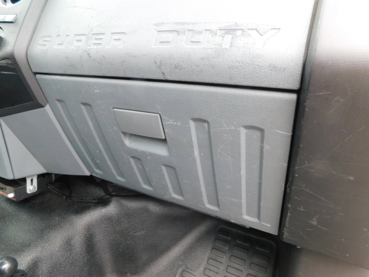 Used 2011 Ford F550 2WD Regular Cab Super Duty w/ PWR Equipment Group image 32