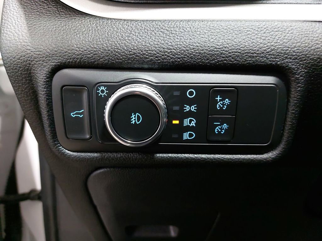 Used 2022 Ford Explorer XLT w/ Equipment Group 202A image 26