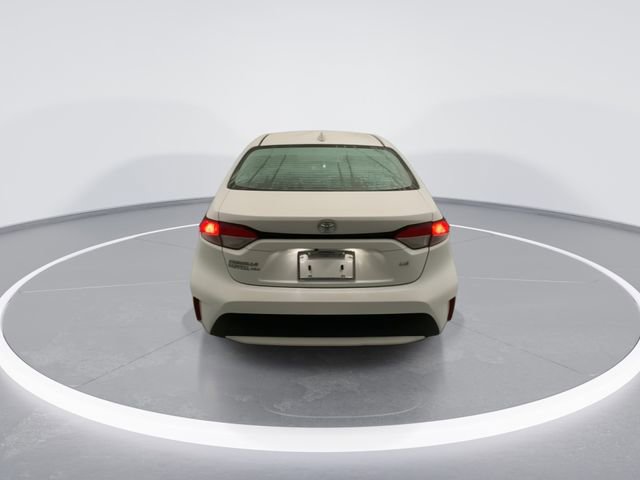 Used 2022 Toyota Corolla LE FWD image 5