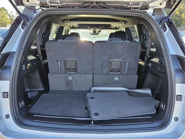 New 2025 Jeep Grand Cherokee L Laredo image 6