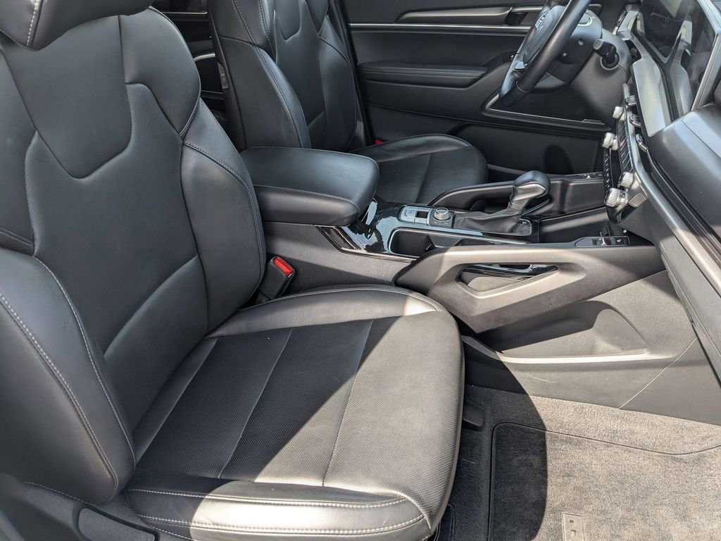 Used 2025 Kia Telluride S image 35