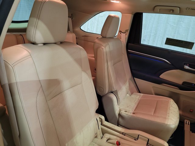 Used 2015 Toyota Highlander Limited image 63
