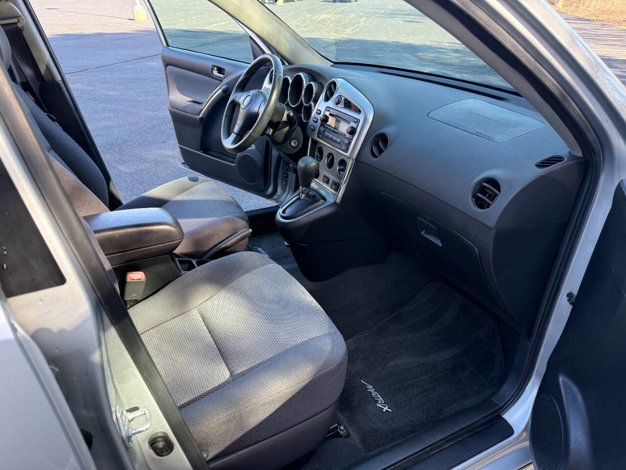 Used 2006 Toyota Matrix XR image 15