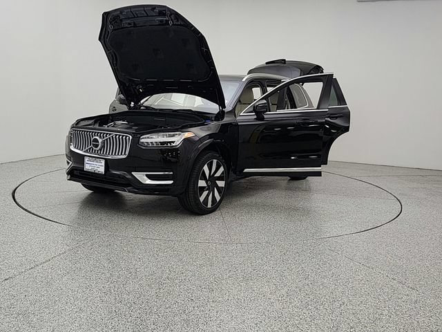 Certified 2025 Volvo XC90 T8 Plus w/ Protection Package Premier AWD/4WD image 9