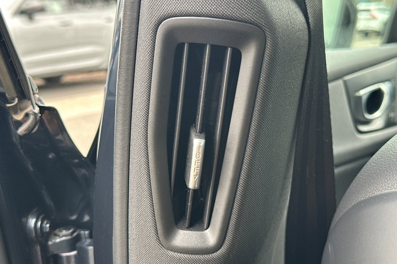 Certified 2025 Volvo S60 B5 Core FWD image 14