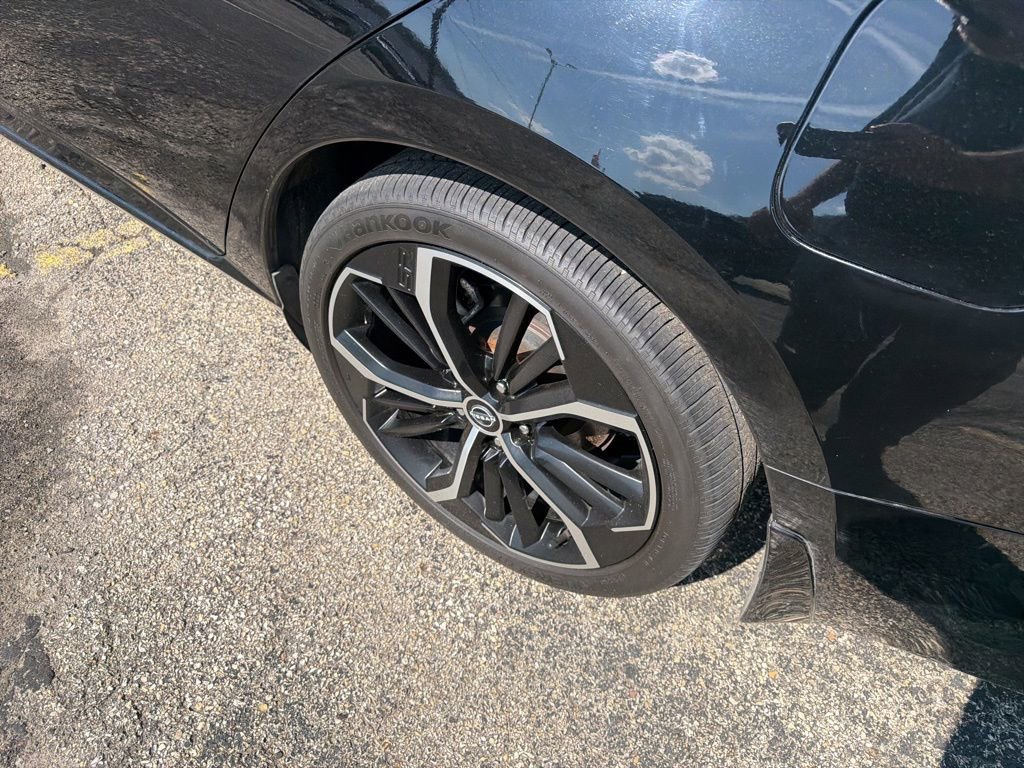 Used 2023 Nissan Altima 2.5 SR w/ SR Premium Package image 4