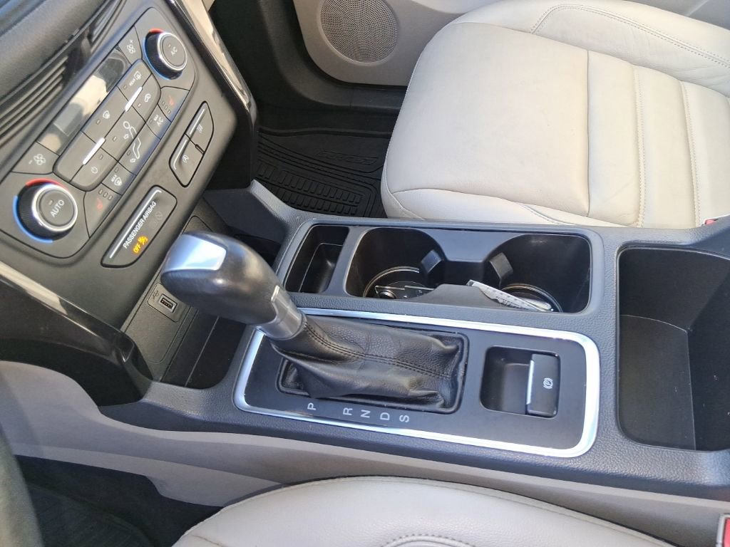 Used 2017 Ford Escape Titanium image 14