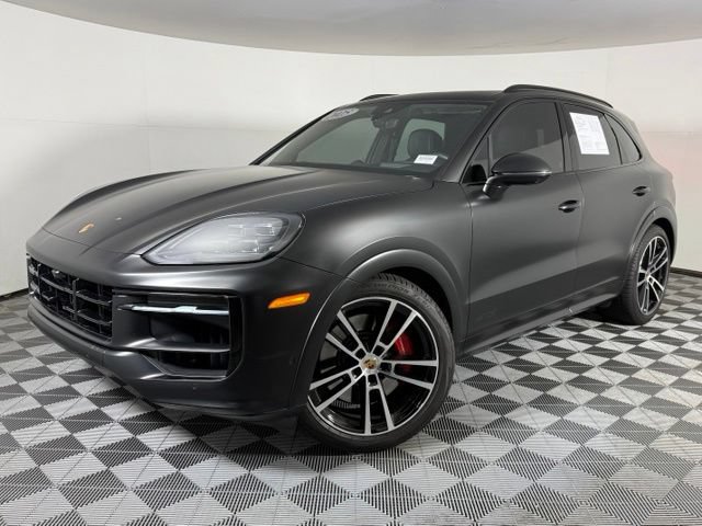 Used 2025 Porsche Cayenne GTS AWD/4WD image 1