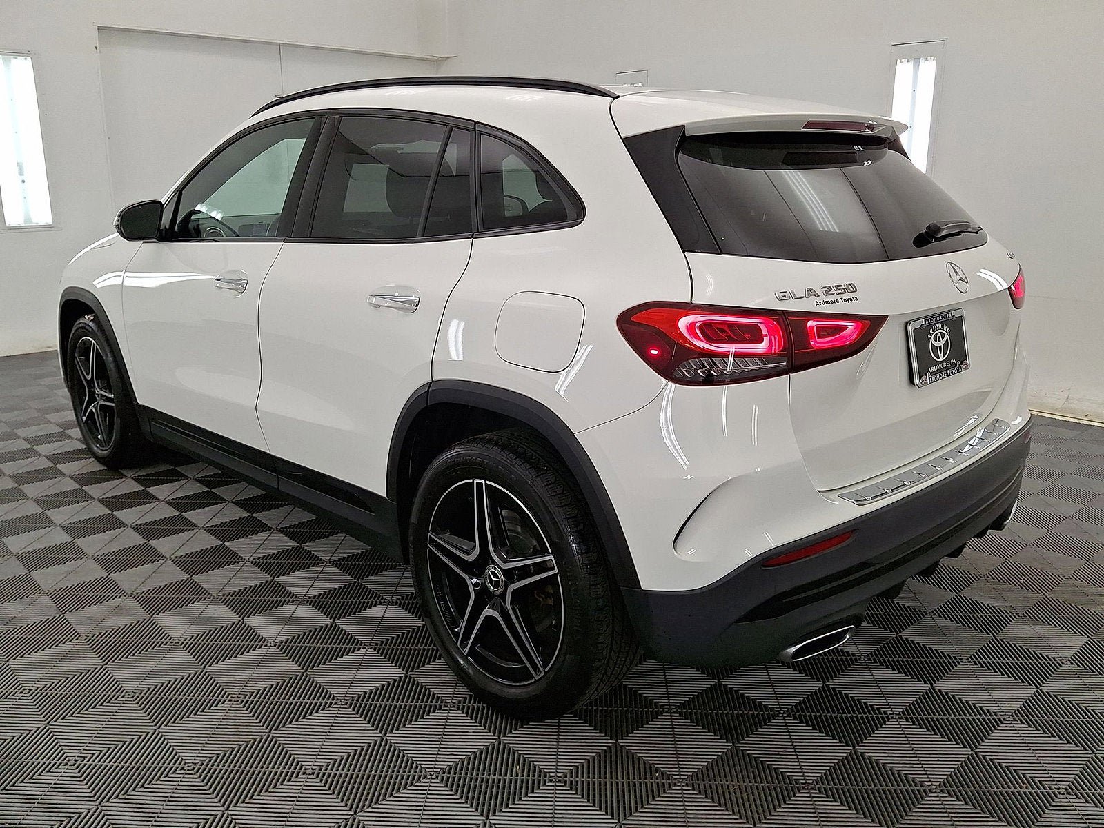Used 2022 Mercedes-Benz GLA 250 4MATIC image 21