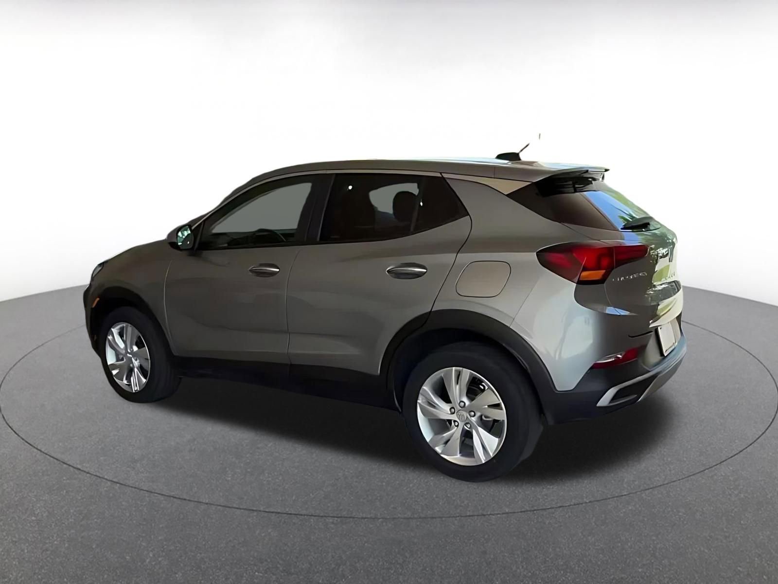 Used 2025 Buick Encore GX Preferred FWD image 9