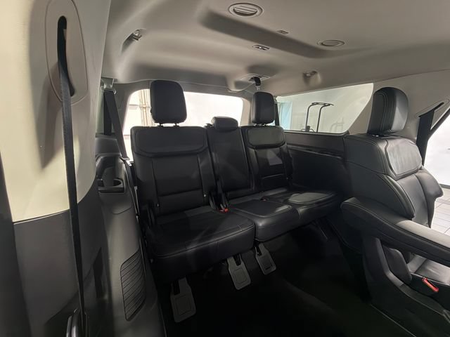 Used 2025 Ford Expedition Max Platinum AWD/4WD image 14