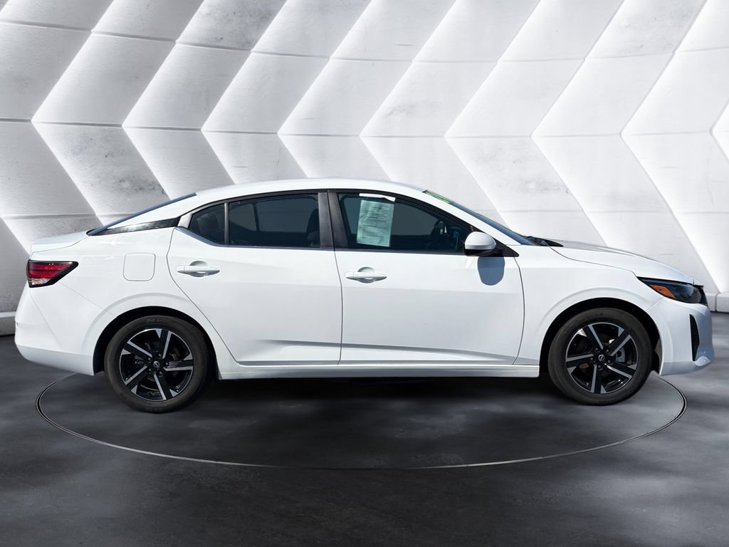 Used 2024 Nissan Sentra SV FWD image 6