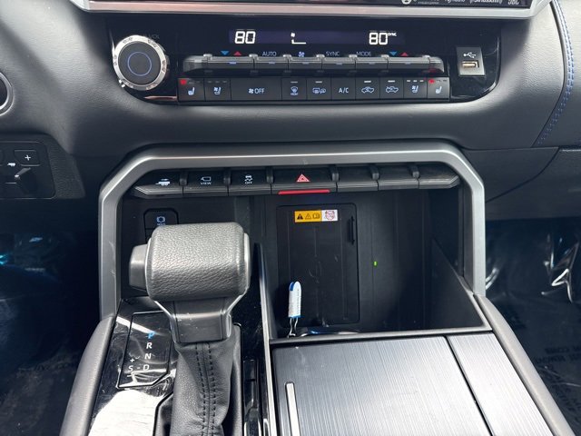 Used 2023 Toyota Tundra Platinum image 28