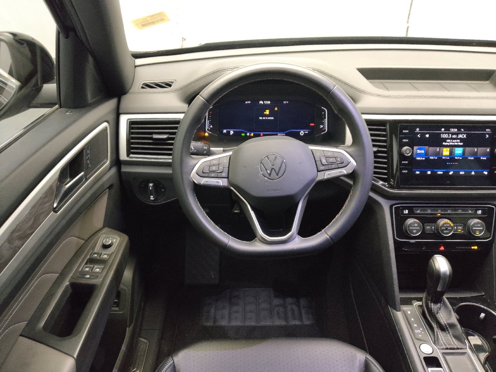 Used 2023 Volkswagen Atlas Cross Sport SE FWD image 22