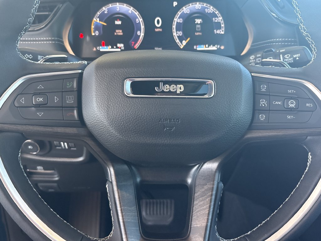 New 2027 Jeep Grand Cherokee Limited AWD/4WD image 20