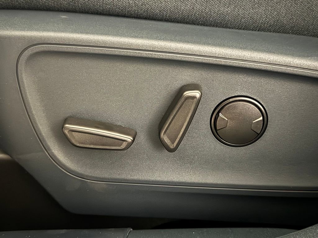 New 2026 Ford Maverick XLT FWD image 27