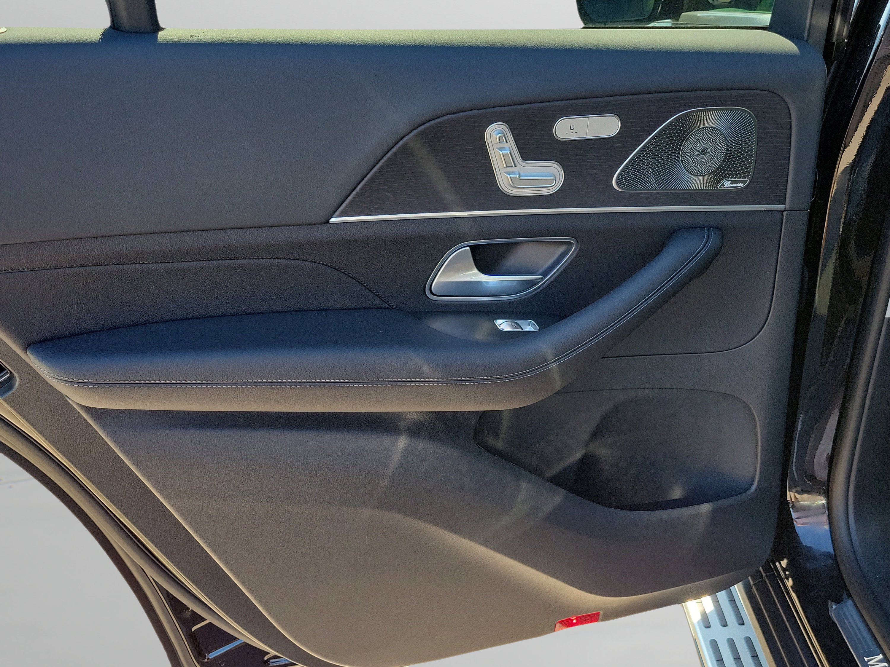 New 2026 Mercedes-Benz GLS 450 4MATIC image 7