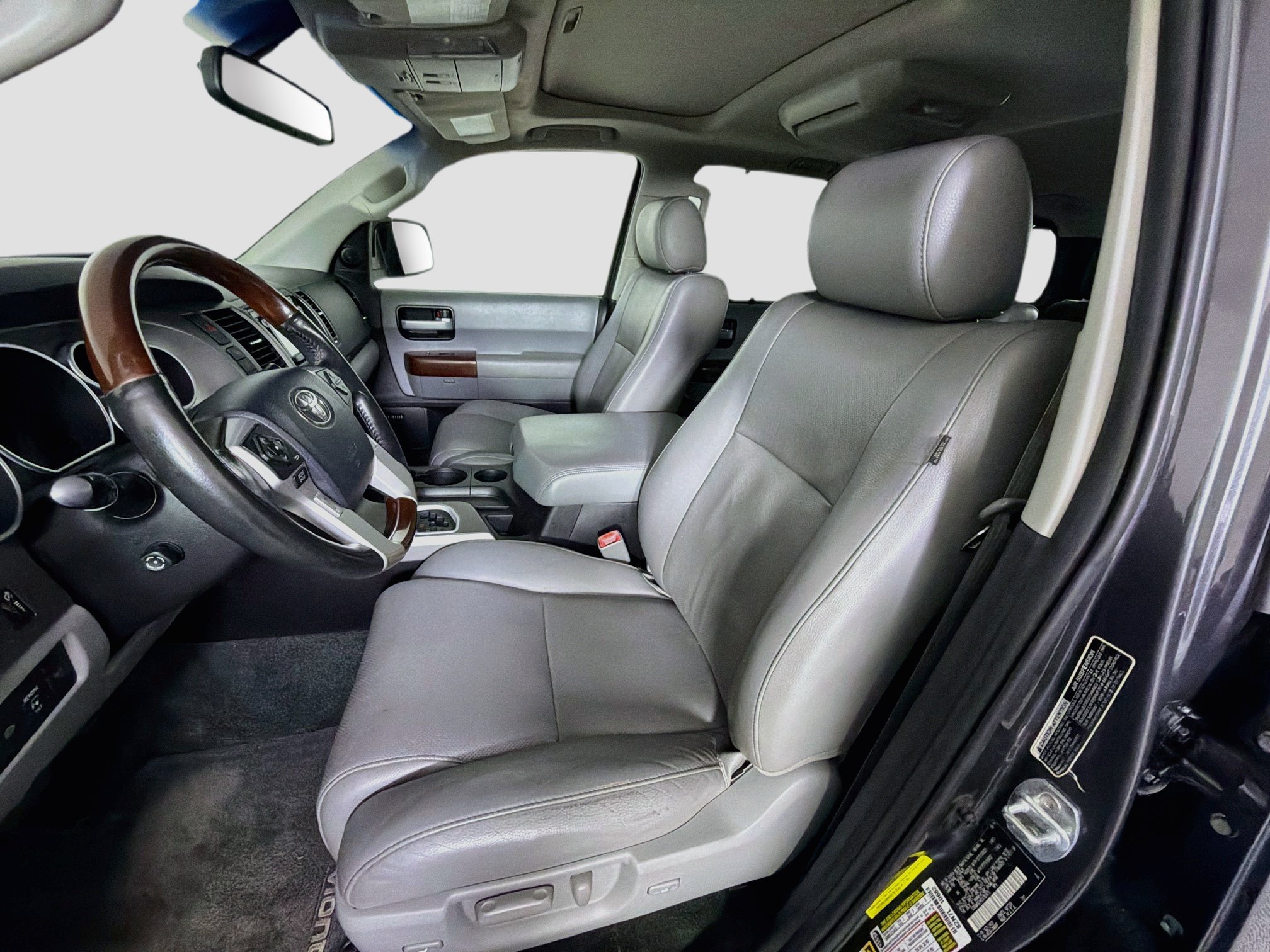 Used 2014 Toyota Sequoia Platinum AWD/4WD image 13