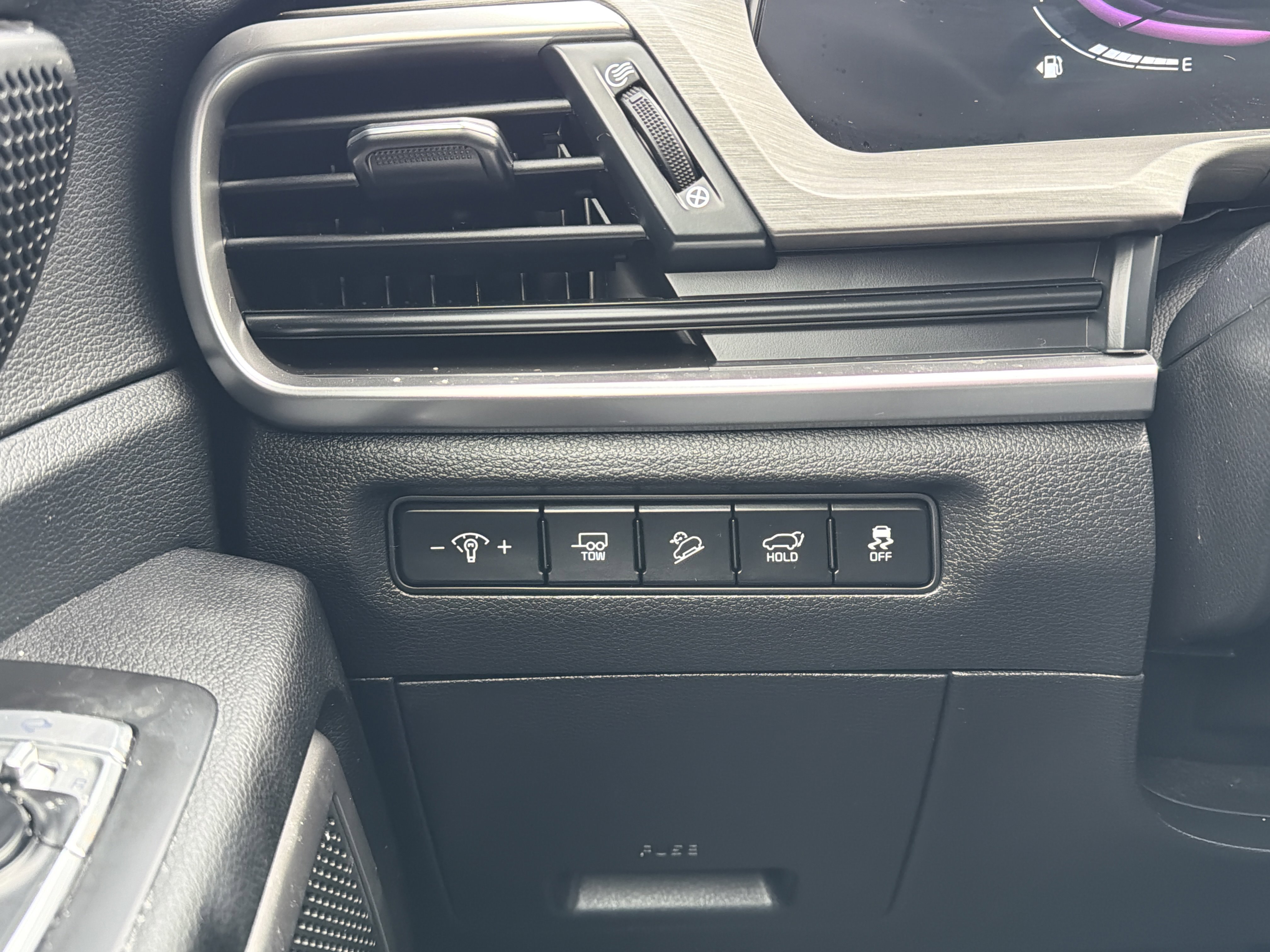 Certified 2024 Kia Telluride EX X-Line image 24