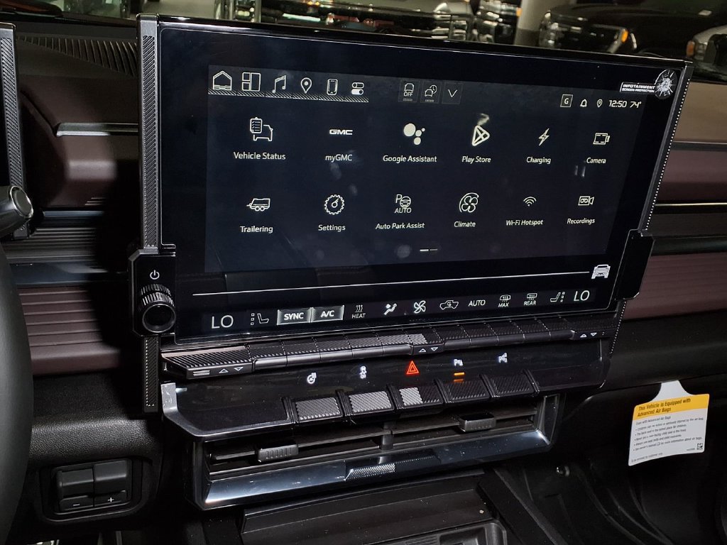 New 2026 GMC Hummer EV 4x4 Crew Cab w/ LPO, Illumination Package image 18