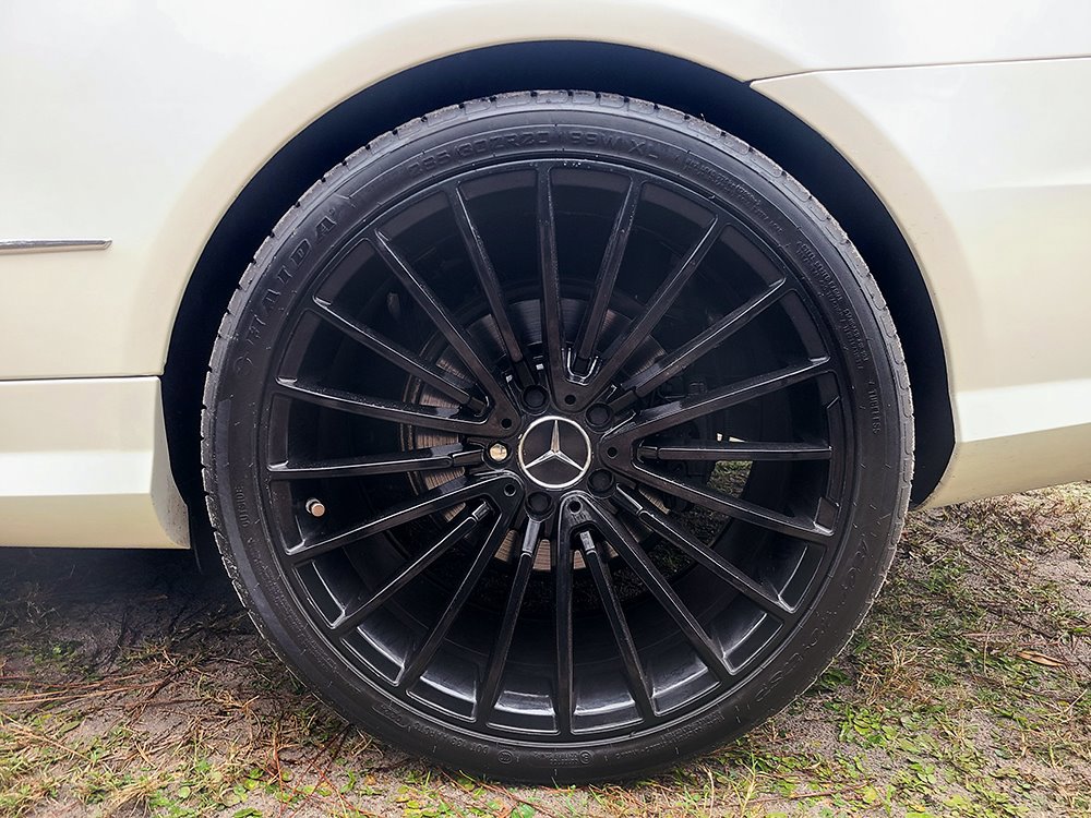 Used 2010 Mercedes-Benz E 550 Coupe image 9