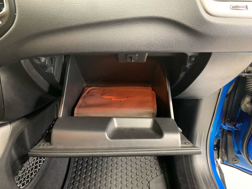 Used 2018 Jeep Compass Latitude w/ Popular Equipment Group image 27