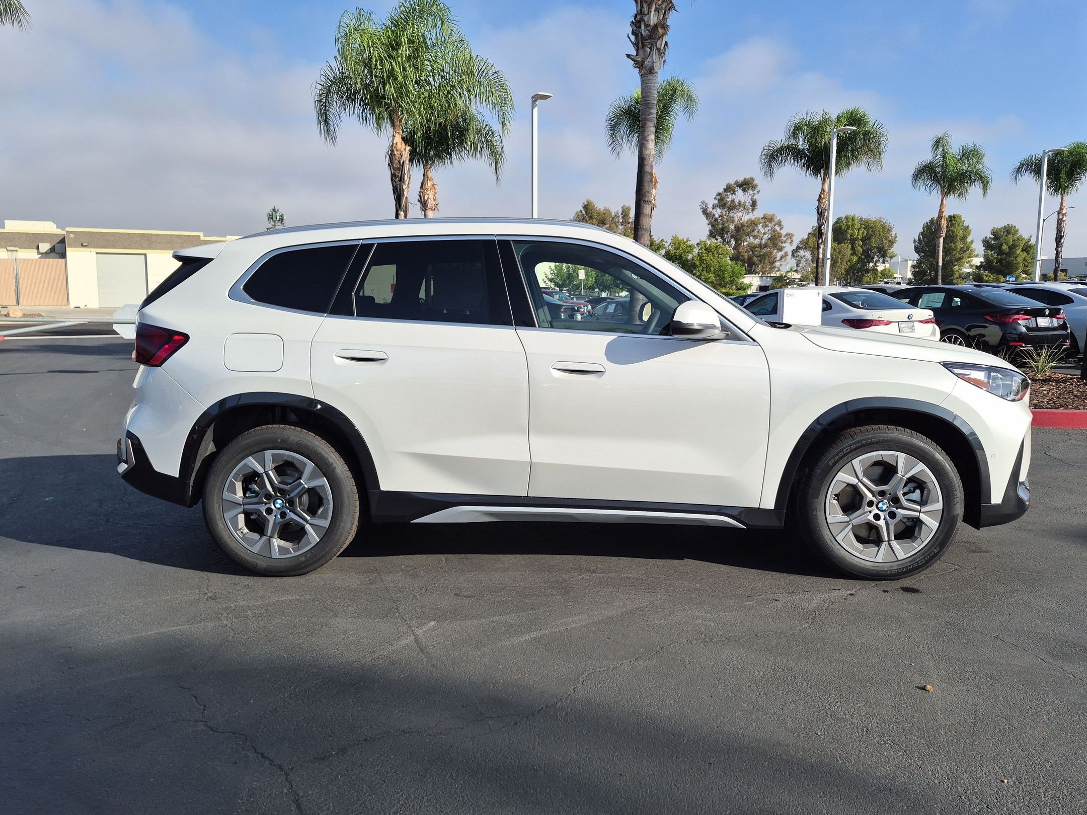 New 2027 BMW X1 xDrive28i AWD/4WD image 11