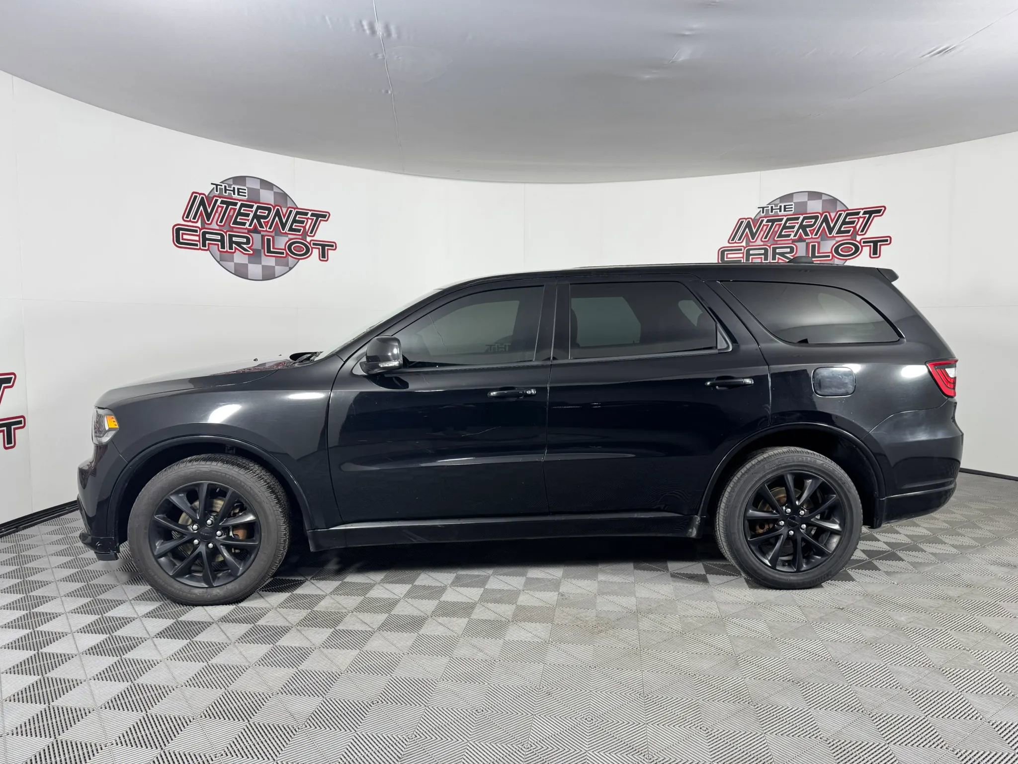 Used 2017 Dodge Durango GT w/ Blacktop Package image 4