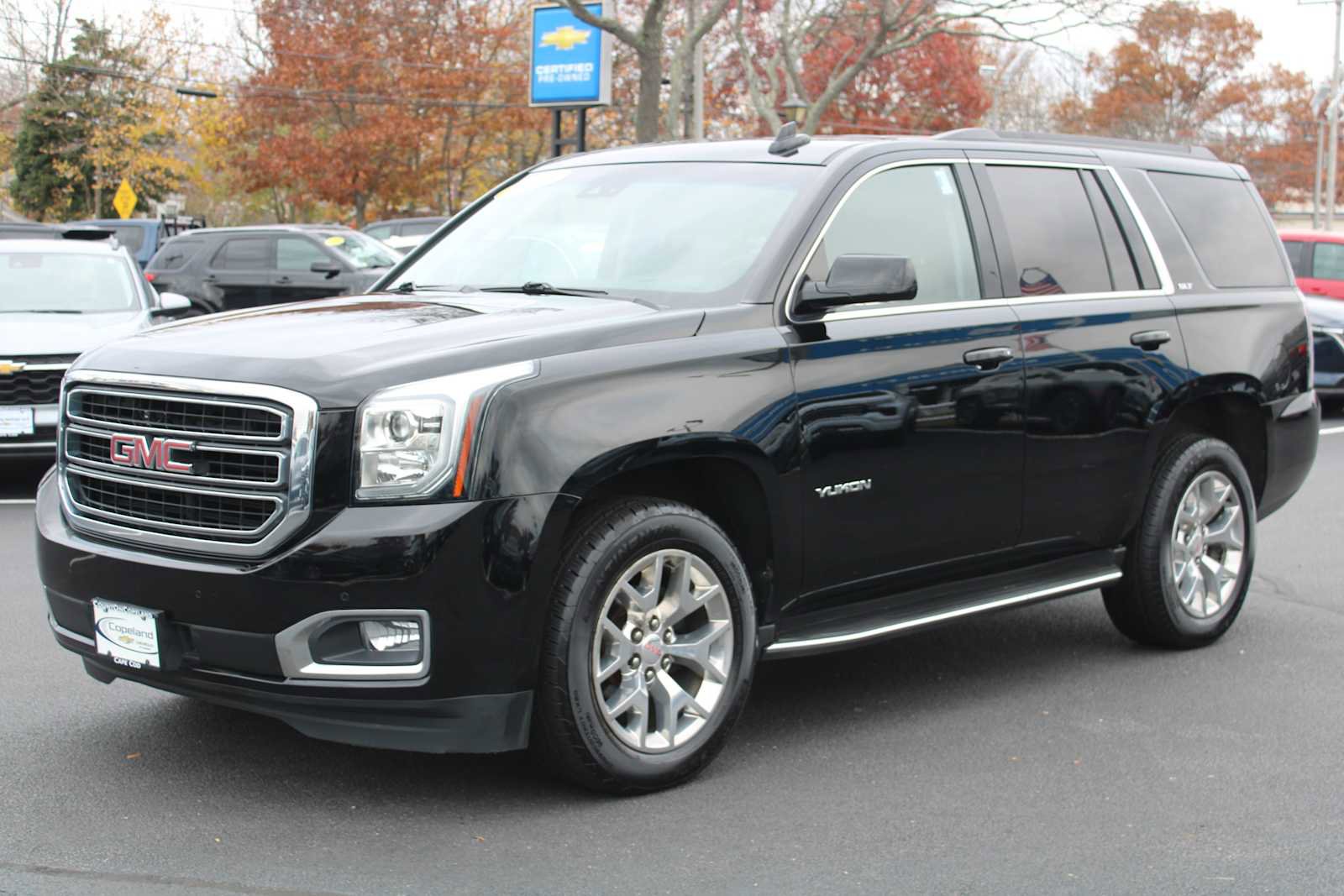 Used 2018 GMC Yukon SLT w/ Open Road Package image 3