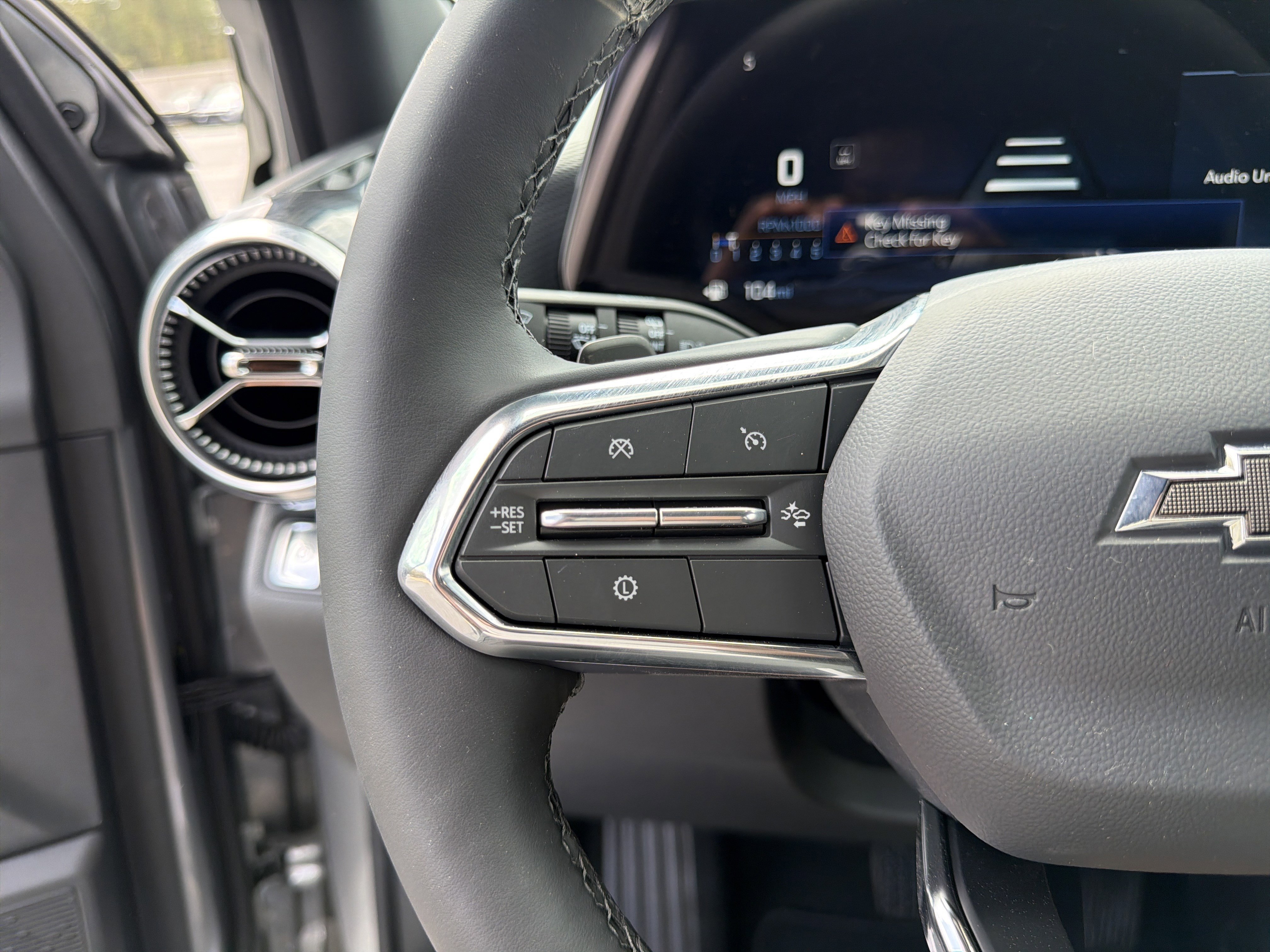 New 2026 Chevrolet Equinox LT w/ Midnight Edition image 24