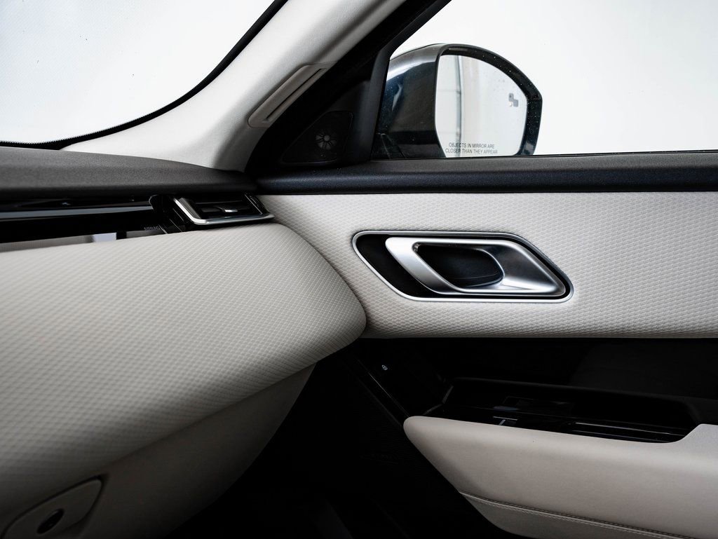 Used 2023 Land Rover Range Rover Velar R-Dynamic S AWD/4WD image 40