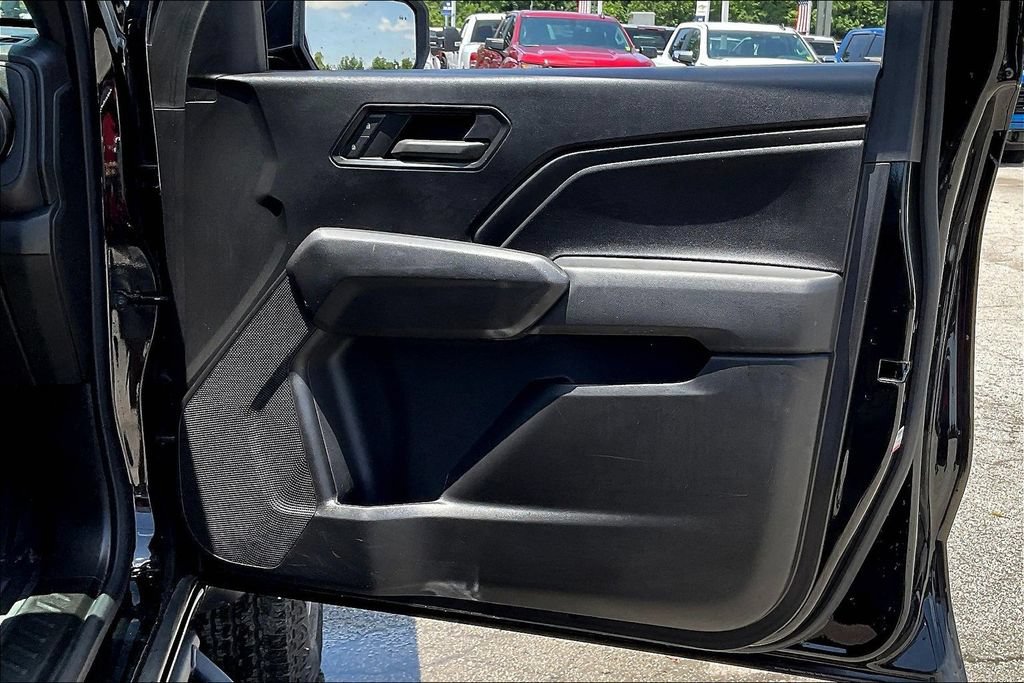 Used 2024 Chevrolet Colorado Trail Boss w/ Safety Package AWD/4WD image 19
