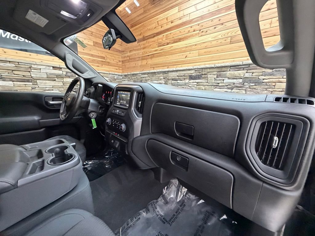 Used 2019 Chevrolet Silverado 1500 Custom w/ Custom Convenience Package image 14