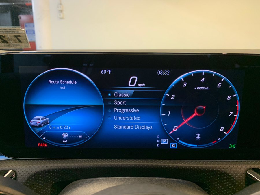 Used 2022 Mercedes-Benz A 220 4MATIC w/ Premium Package Lite image 25
