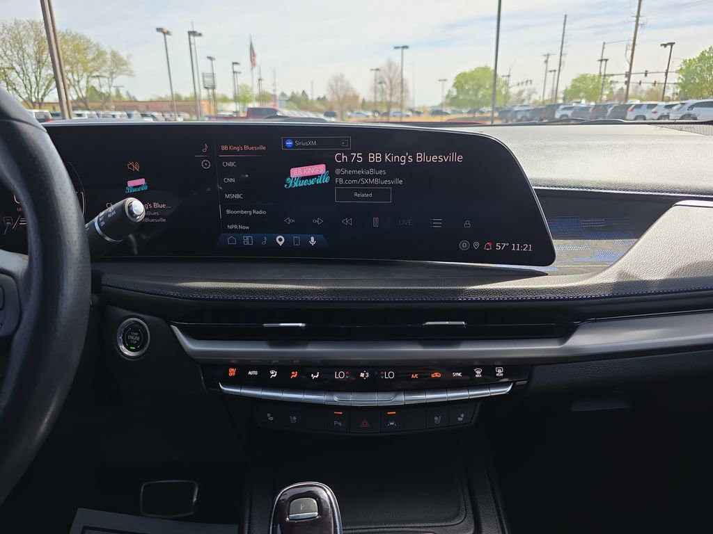 Used 2024 Cadillac XT4 Sport image 18