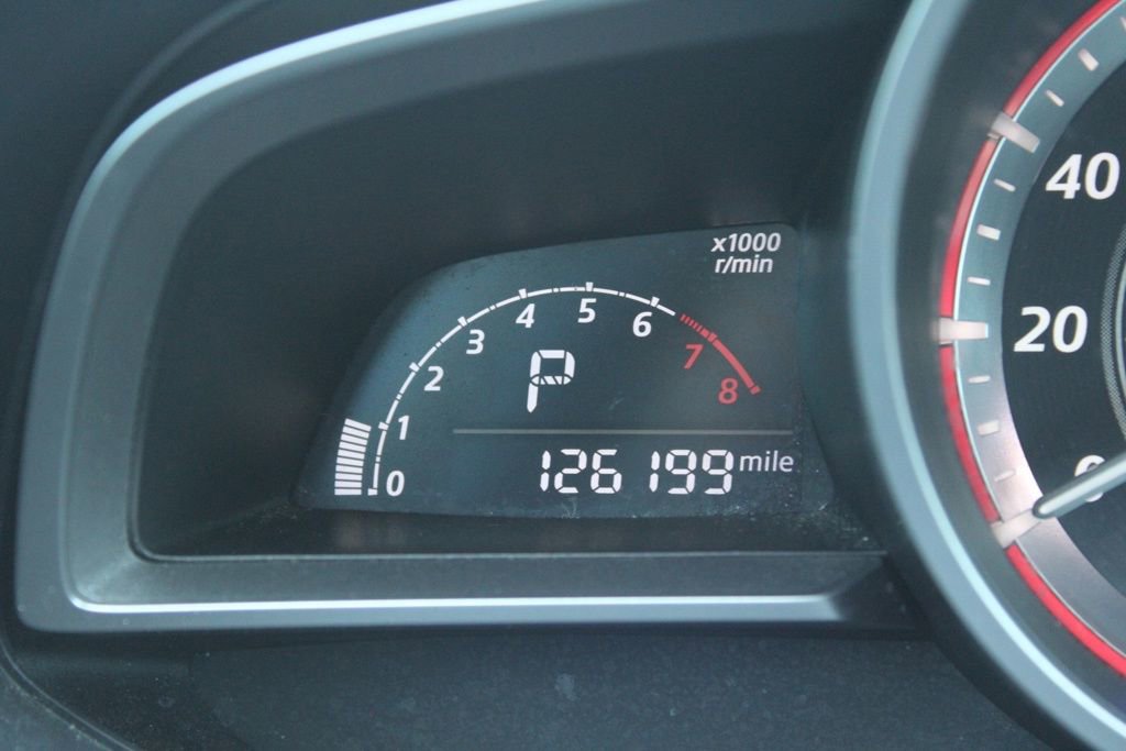 Used 2015 MAZDA MAZDA3 i Touring w/ Technology Package image 34