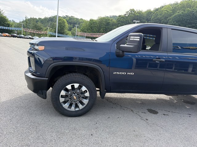 Used 2022 Chevrolet Silverado 2500 Custom w/ Gooseneck/5TH Wheel Package AWD/4WD image 9