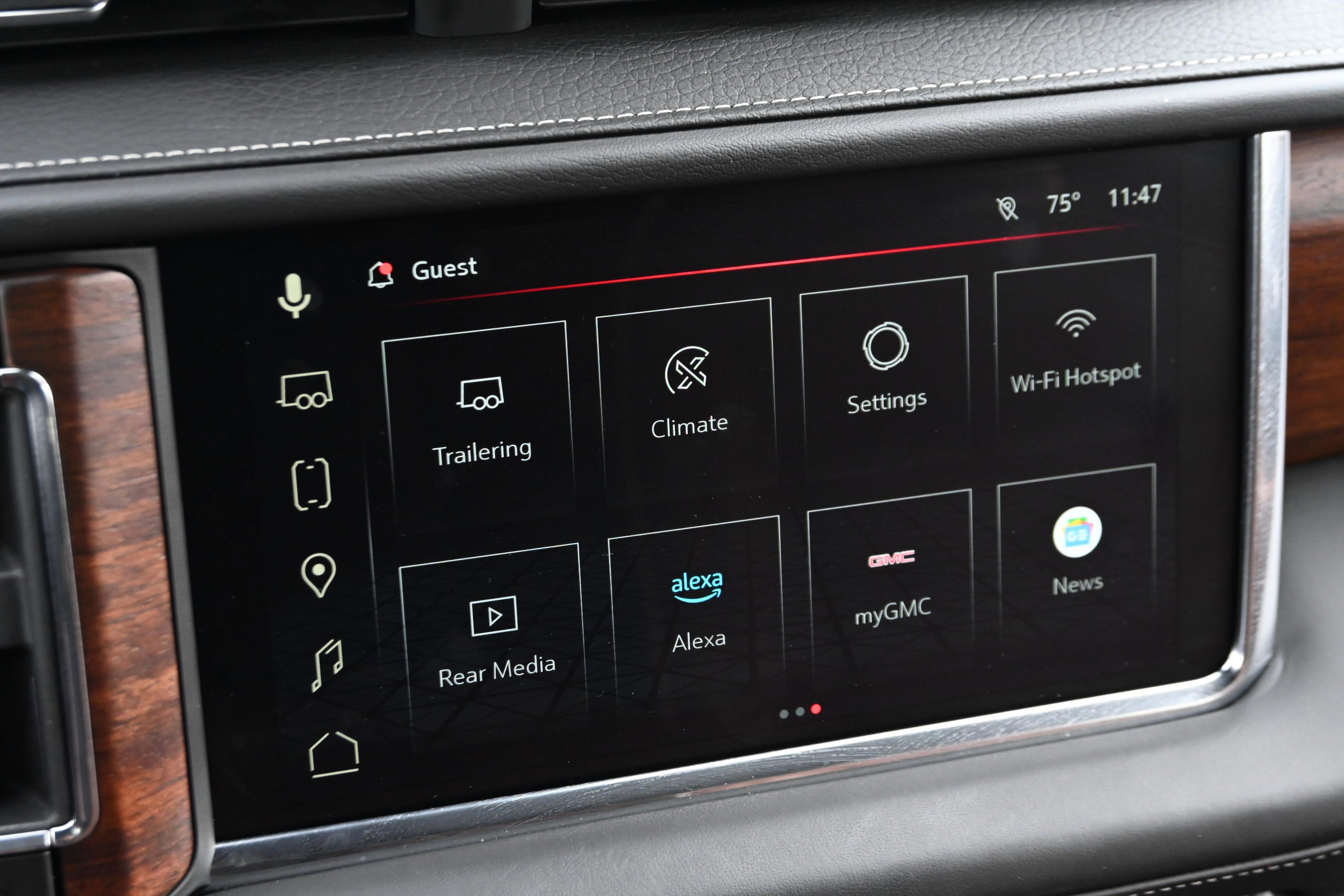 Used 2023 GMC Yukon Denali Ultimate AWD/4WD image 18